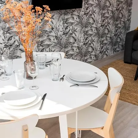 דירה Beau Duplex, Proche Zenith Et Palais Des Sports *