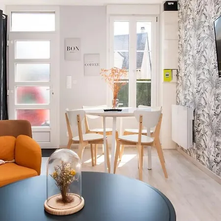 شقة Beau Duplex, Proche Zenith Et Palais Des Sports