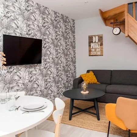 Beau Duplex, Proche Zenith Et Palais Des Sports דירה *